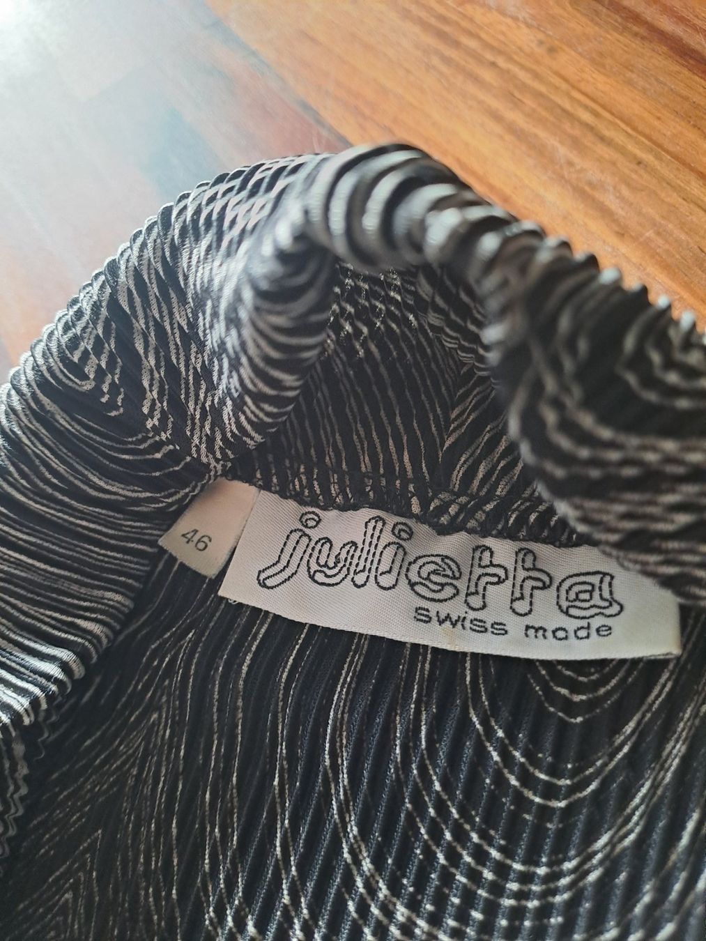 Maglioni & Felpe: Vintage Julietta Pulli Gr.46 – Usato da Emdthal venduto da kasira 2