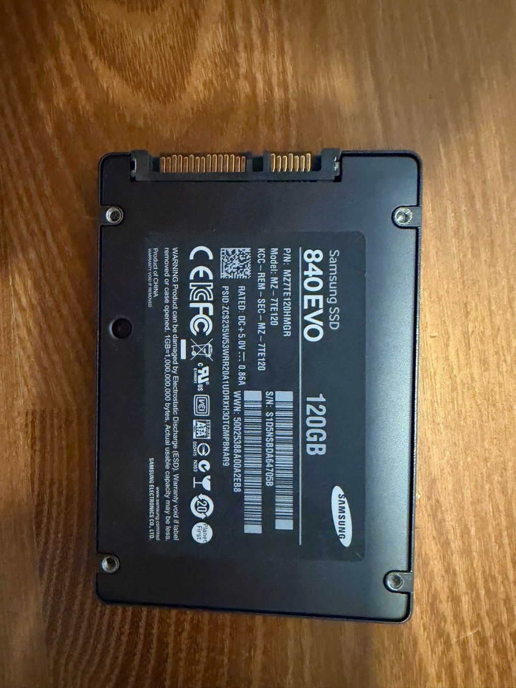 Samsung Dischi rigidi: Samsung SSD 840 EVO 120GB gebraucht – Usato da Winterthur venduto da fingerweg1