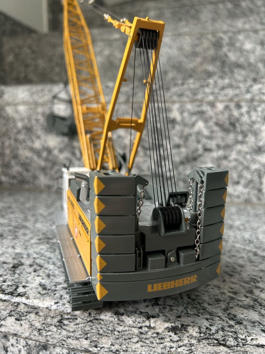 Liebherr Modellbausätze & Standmodelle: Liebherr HS 855 Marti , 1:50 – Gebraucht aus Horw von Tigercat635 2