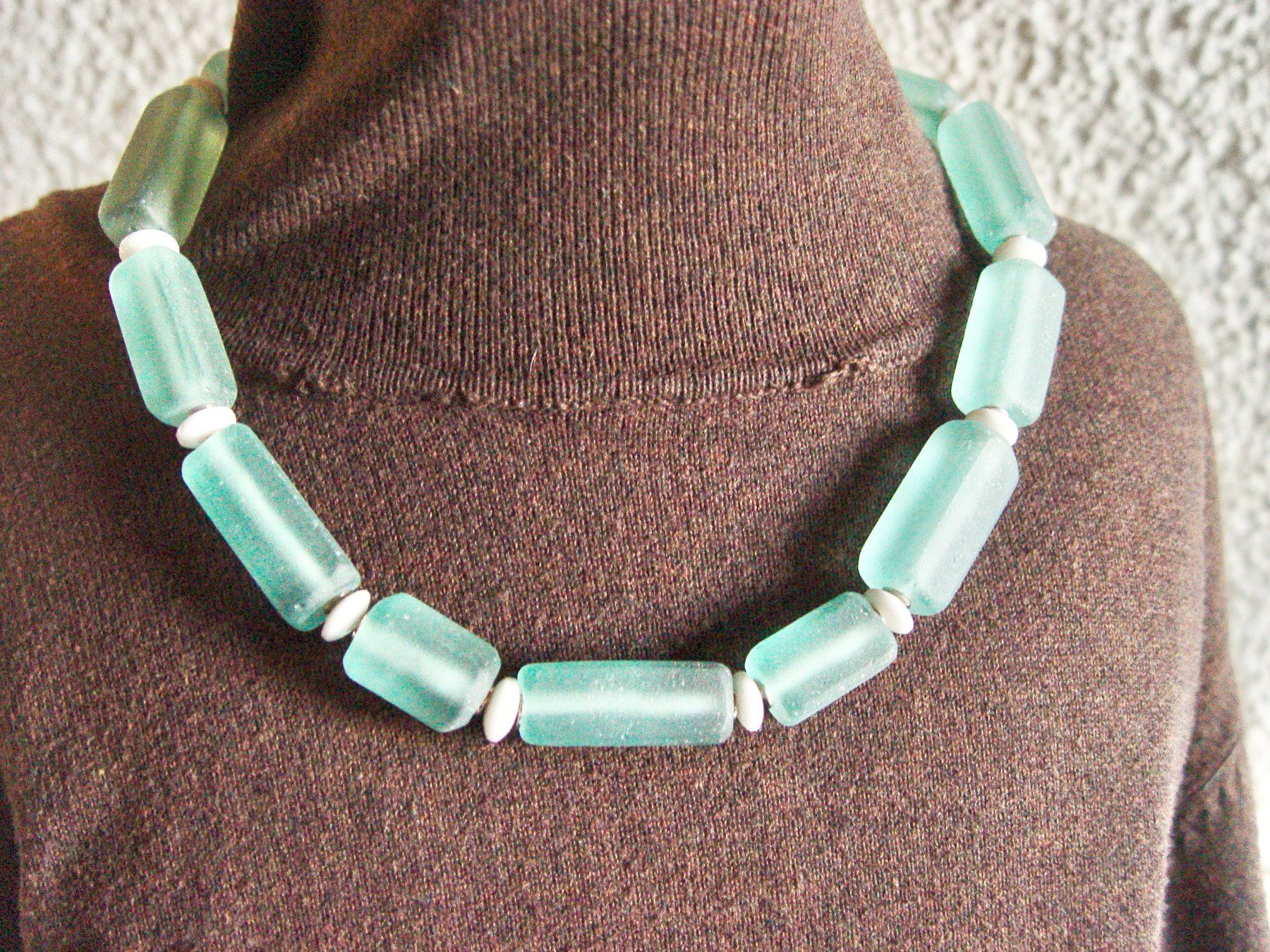 Colliers: Collier aus afrikanischem, Eis-blauem Recycling Glas – D'occasion à Henggart par gernli 3