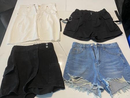 Shorts-Set, 4 Stk. Grössen S / 34