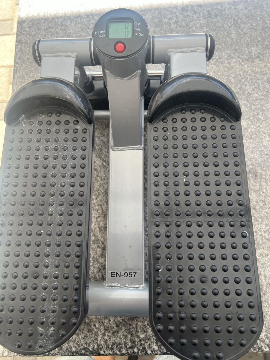 Hometrainer: Mini Stepper zu verkaufen – Gebraucht aus Wangen an der Aare von Gomesh119