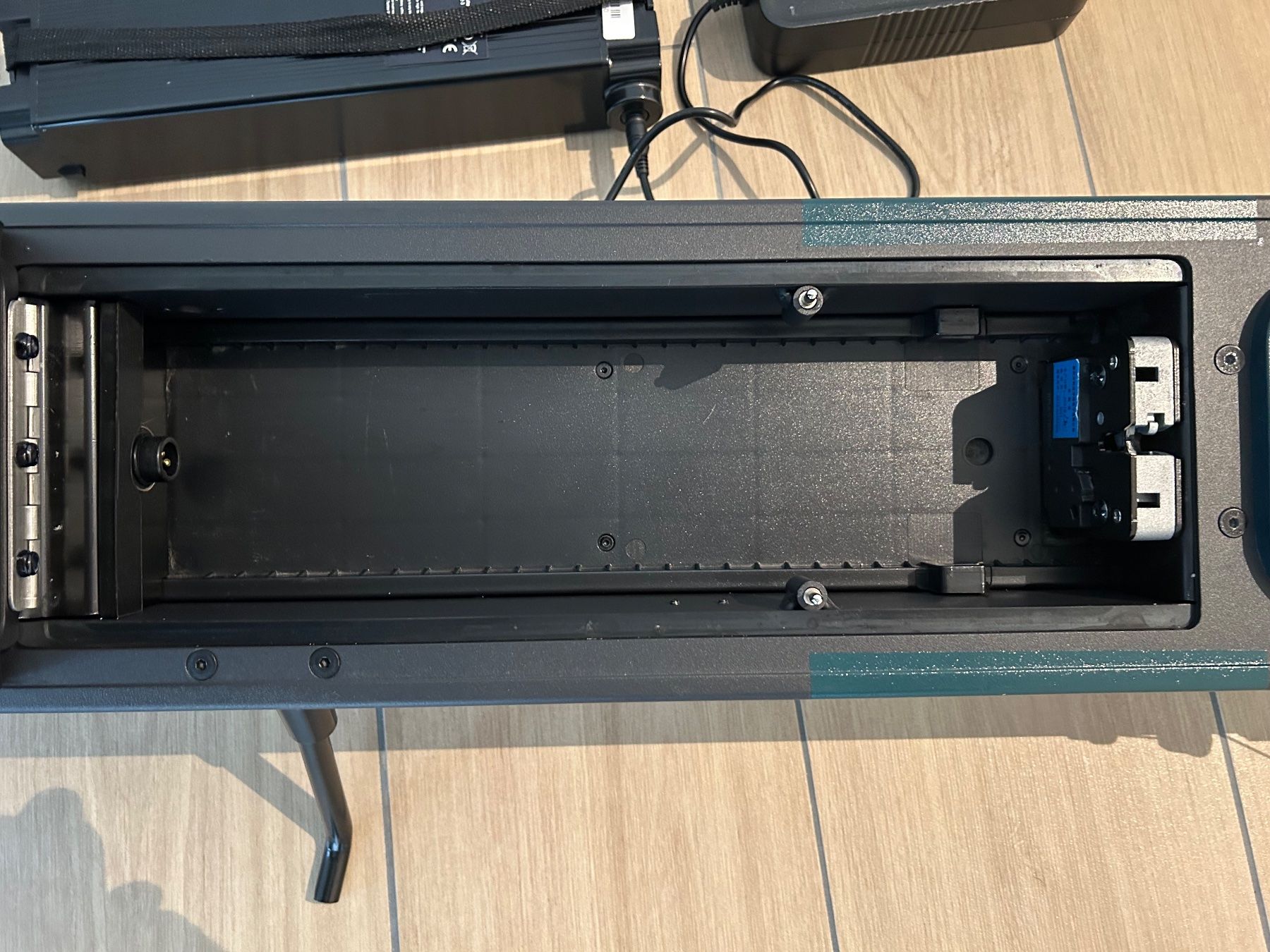 Soflow Kickboard: SoFlow E-Scooter SO4 Pro Gen 2 – Gebraucht aus Benken SG von  3