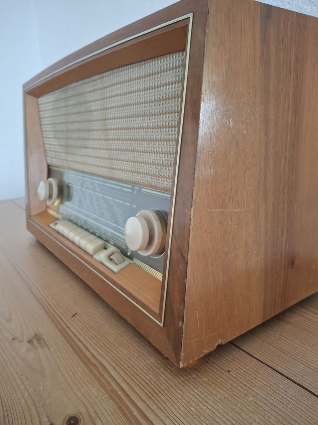 Radios: SONDYNA-Radio Modell E5910 - eine echte Rarität – Gebraucht aus Hombrechtikon von Powerlady66 1