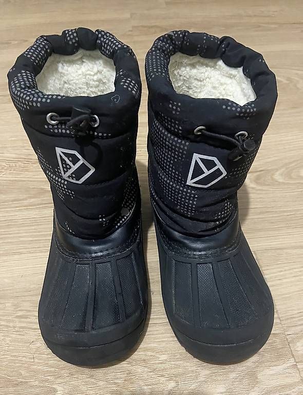 Didriksons Schuhe für Jungen: Didriksons Winterstiefel 31 – Gebraucht aus Männedorf von sofilly