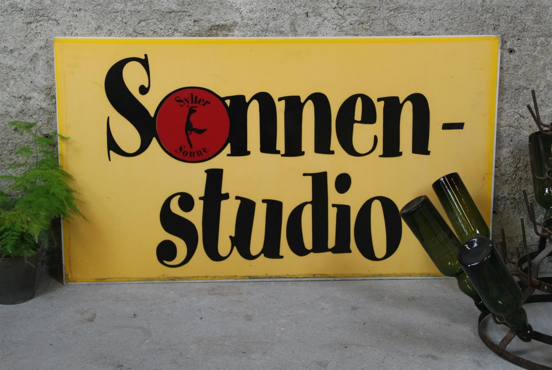 Ecriteaux: Plexiglasschild "Sonnenstudio" – D'occasion à Birrwil par brandschatz_birrwil