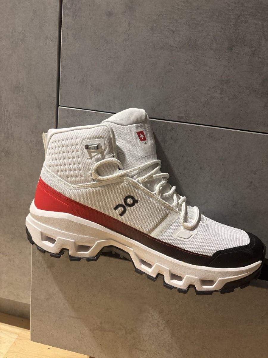 On Scarpe da uomo: ON Cloudrock Wanderschuhe Olympia Grösse EU44.5 – Nuovo e nell'imballaggio originale da Thalwil venduto da sea_k2dp 2