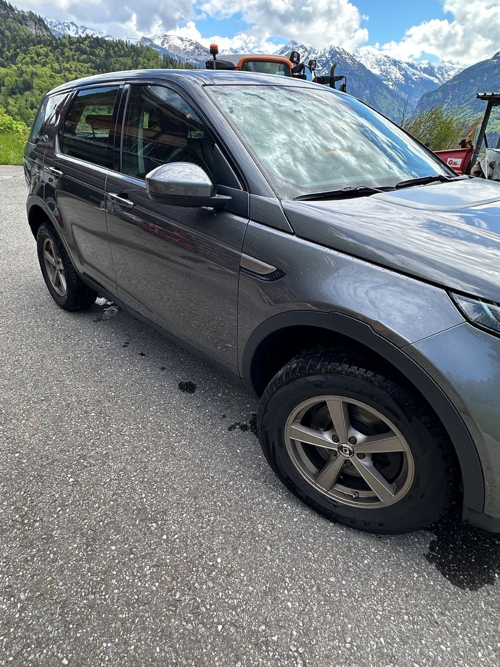 Land Rover Automobili: Landrover Discovery Sport – Usato da Brünig venduto da simtan 4