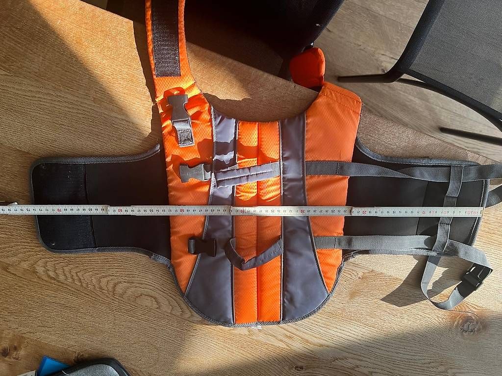 Giubbotti di salvataggio: Schwimmweste Hund  – Usato da Wetzikon ZH venduto da Larayael 2