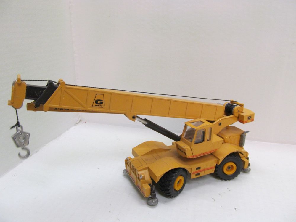 Collector : grue sur roues Grove RT750 au 1/50 (NZG