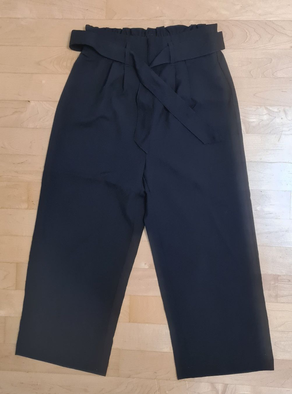 Pantalons: Lockere Caprihose – Neuf (Voir description) à Glattpark(Opfikon) par ejo_m8fr