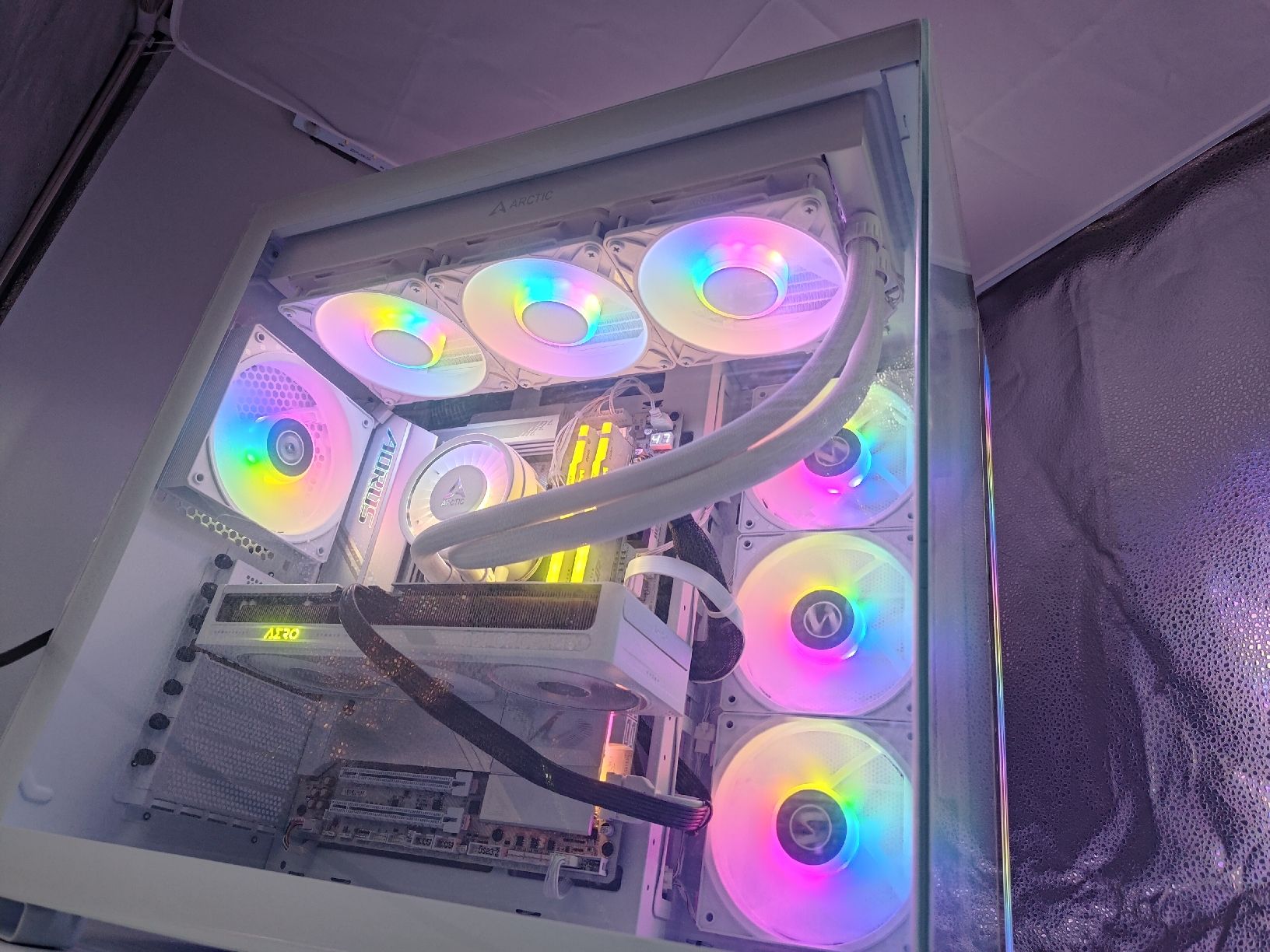 PCs: Pc gaming blanc neuf  – Neu (gemäss Beschreibung) aus Courtemaîche von Atelier.tech 1