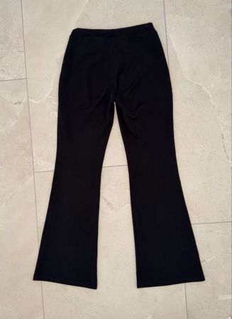 Stradivarius Schlaghose Schwarz Grösse M