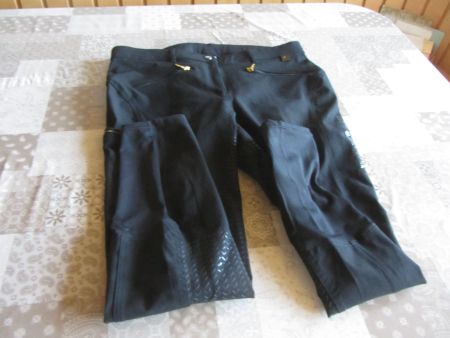 Neue Reithose der Marke ELT