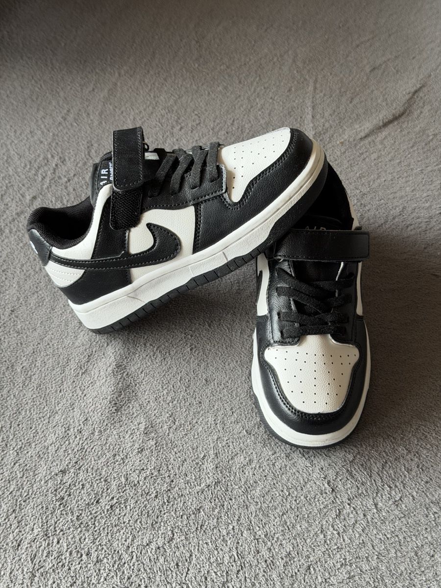 Scarpe per ragazzi: Baskets style urbain Noir et Blanc. Taille 32 – Nuovo (secondo la descrizione) da Montreux venduto da DMtop