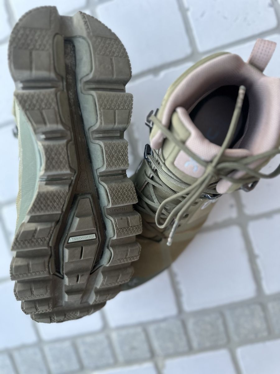 On Damenschuhe: ON Damen Wanderschuhe  Waterproof  Gr 40 – Gebraucht aus Seuzach von Kingman11 1