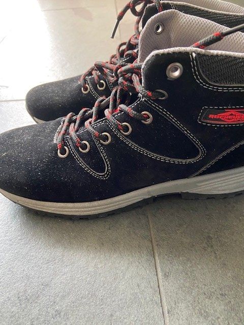 Scarpe da uomo: Winterschuhe schwarz, Gr. 42 – Nuovo (secondo la descrizione) da Langnau am Albis venduto da unke68