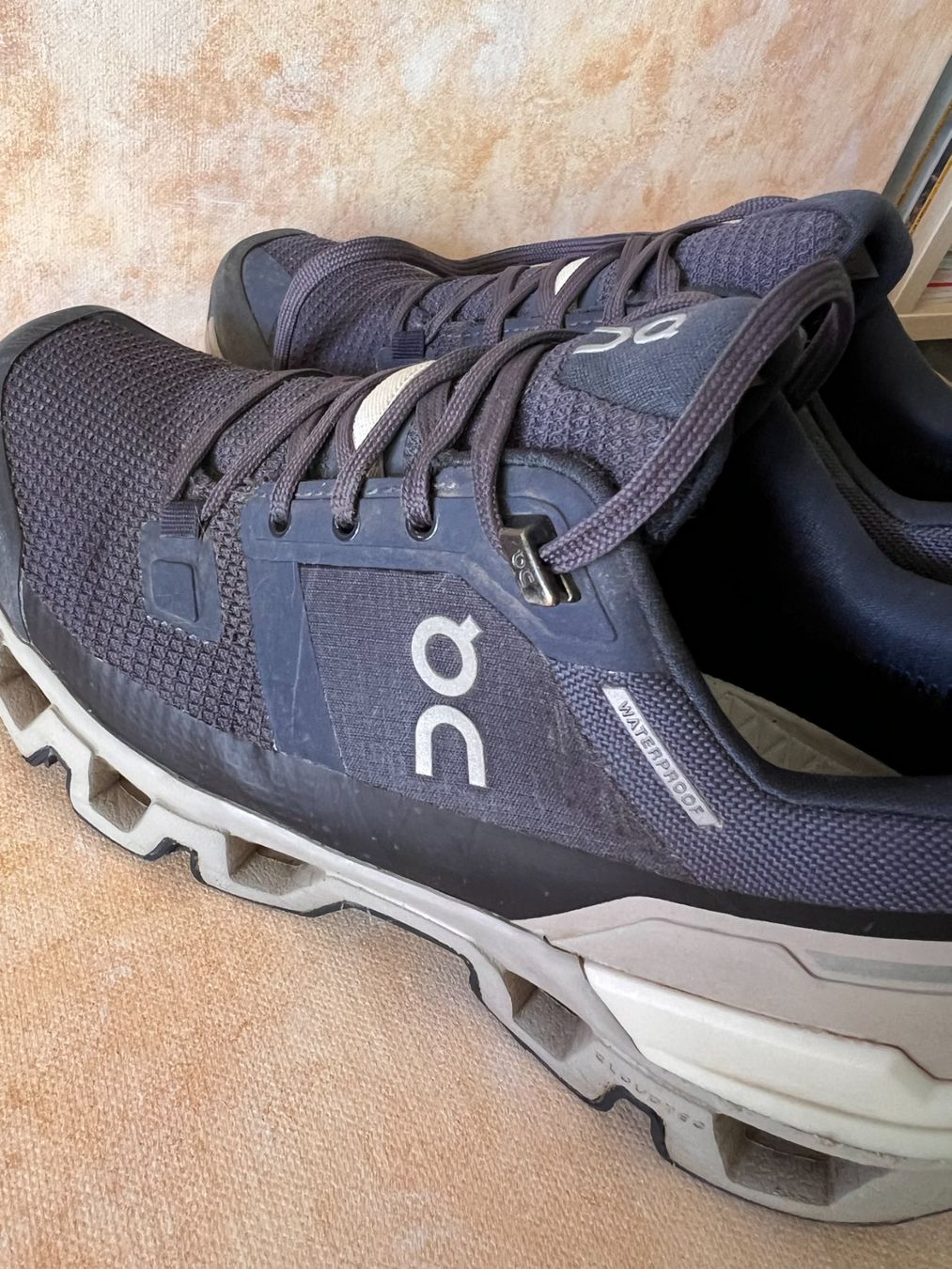 On Chaussures femmes: ON Wanderschue – D'occasion à Schwerzenbach par jel_k9pm 5
