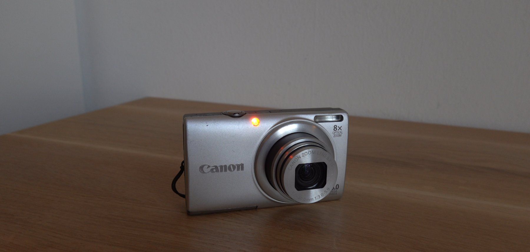 Canon Fotocamera: Canon A4000 IS - Grau – Difettoso da Fribourg venduto da mar_9vlt 2