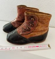 Antike Baby Stiefel