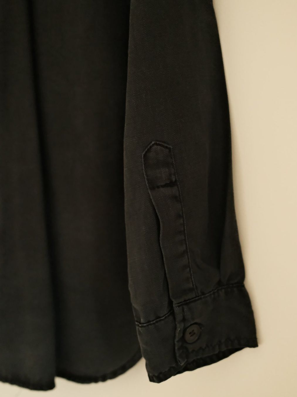 Zara Camicette: Schwarzes Hemd – Usato da Thun venduto da angerber 4