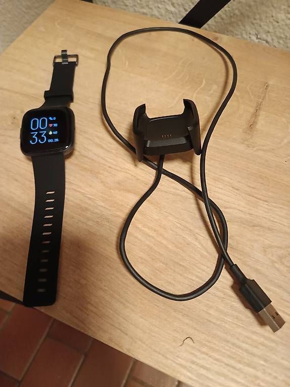 Smartwatch: Fitbit Versa 2 inkl. Ladegerät – Gebraucht aus Olten von Slaven_Todorovic 2