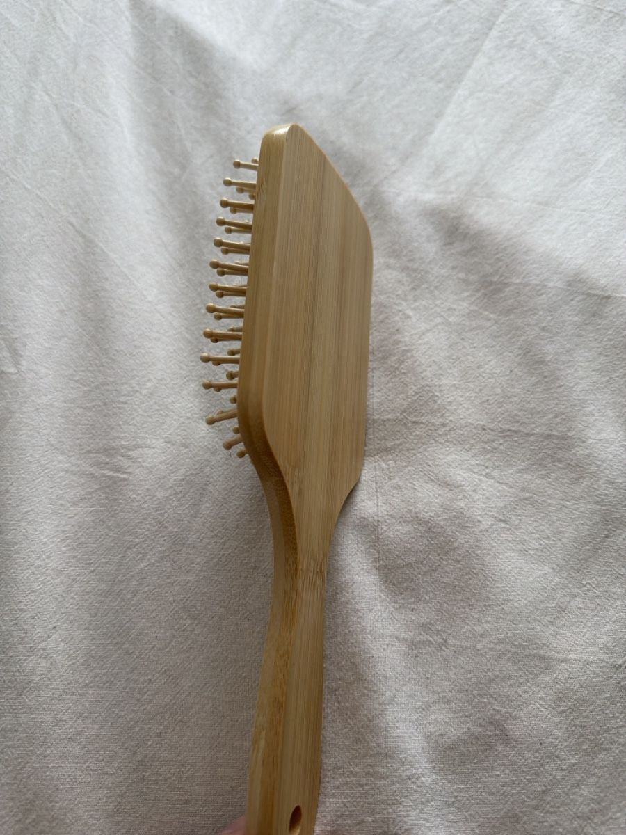 Autres soins des cheveux: Brosse à cheveux en bambou – Neuf (Voir description) à Grand-Lancy par My-Linh 1