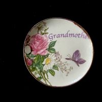 Porzellanteller gross (Grandmother) f/Puppenstuben. NP 7.50.
