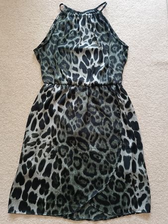 Kleid mit Leopardenmuster, Wickelstil 42