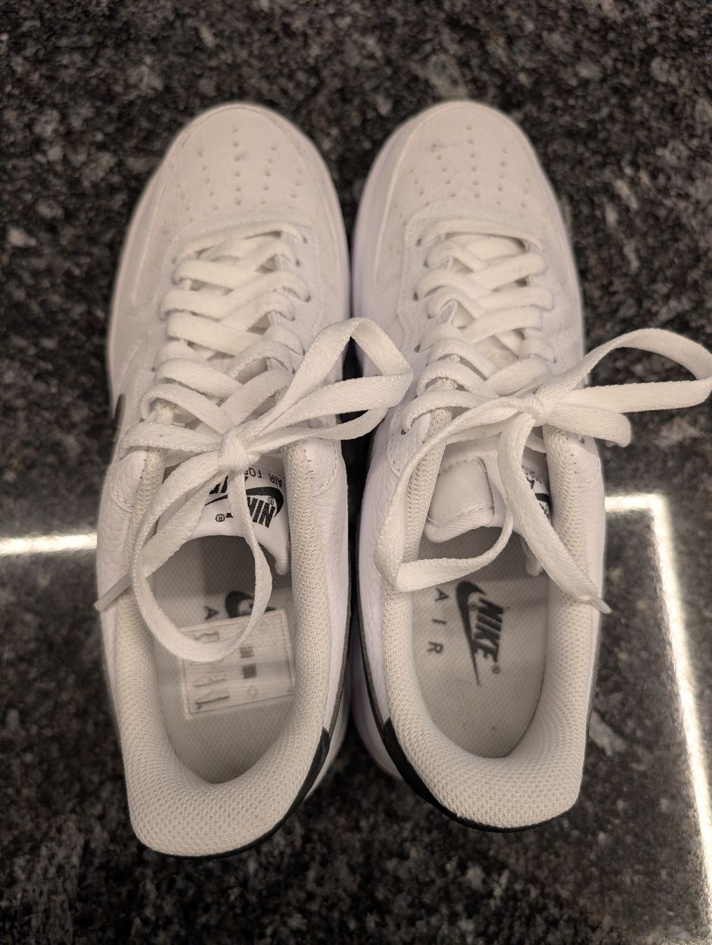 Nike Scarpe da uomo: Nike Air Force 1 Gr. 43 NEU – Nuovo (secondo la descrizione) da Braunau venduto da domiV6 1