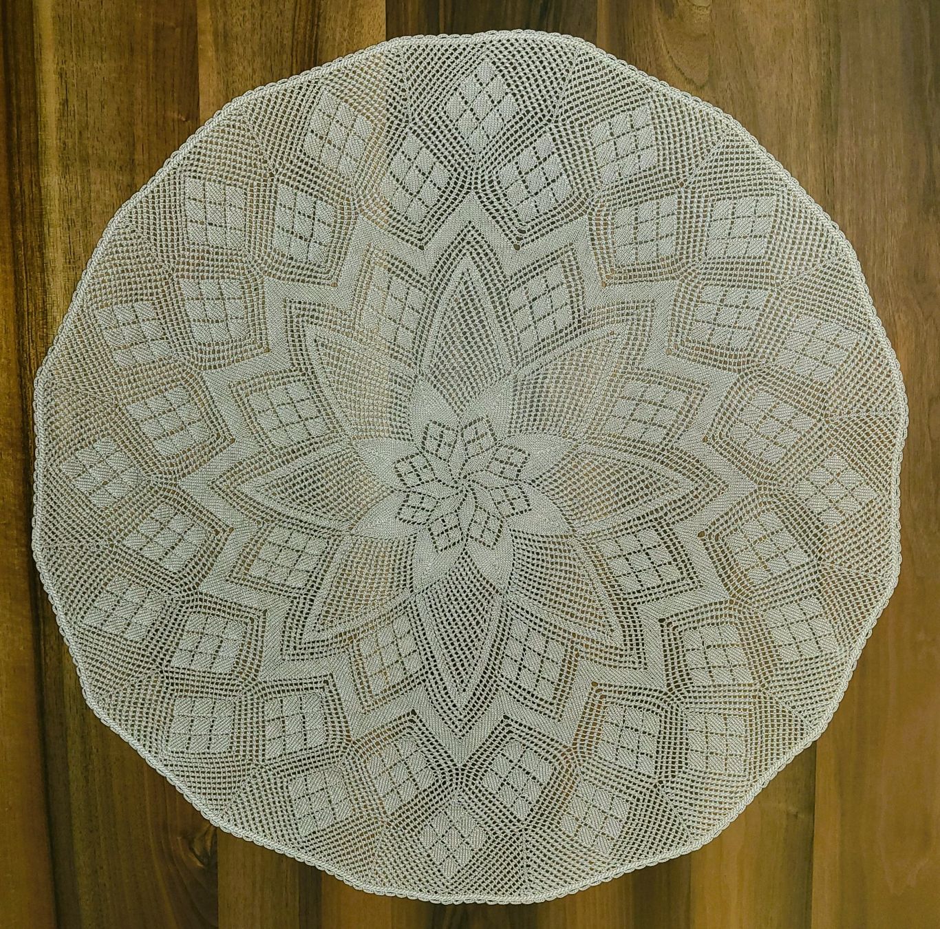 Altra biancheria da tavola: Tischdecke, handgestrickt – Nuovo (secondo la descrizione) da Ebnat-Kappel venduto da ChSch42