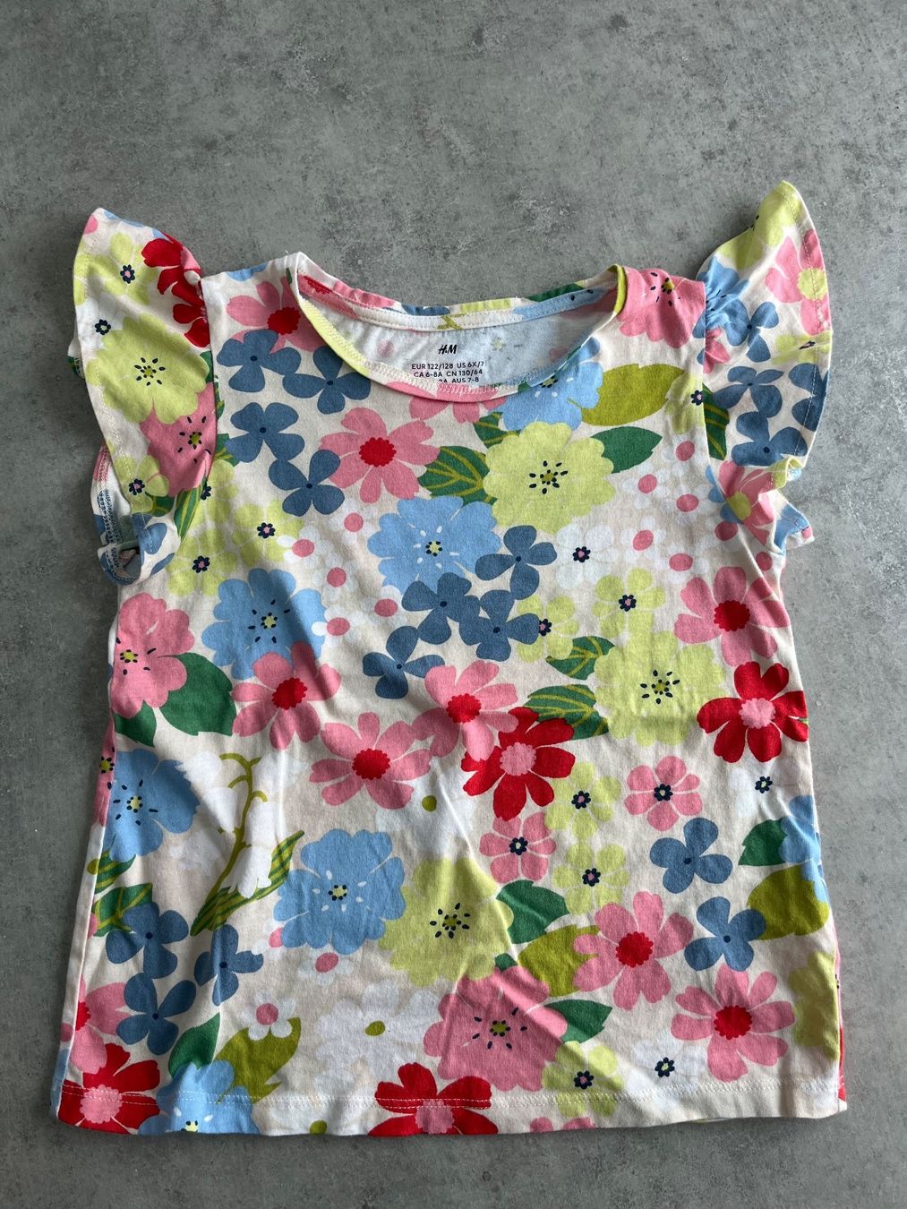 Lotti & Set di vestiti: Kleiderpaket 3 Shirts Gr. 122/128 – Usato da Zollikofen venduto da spunk65 1
