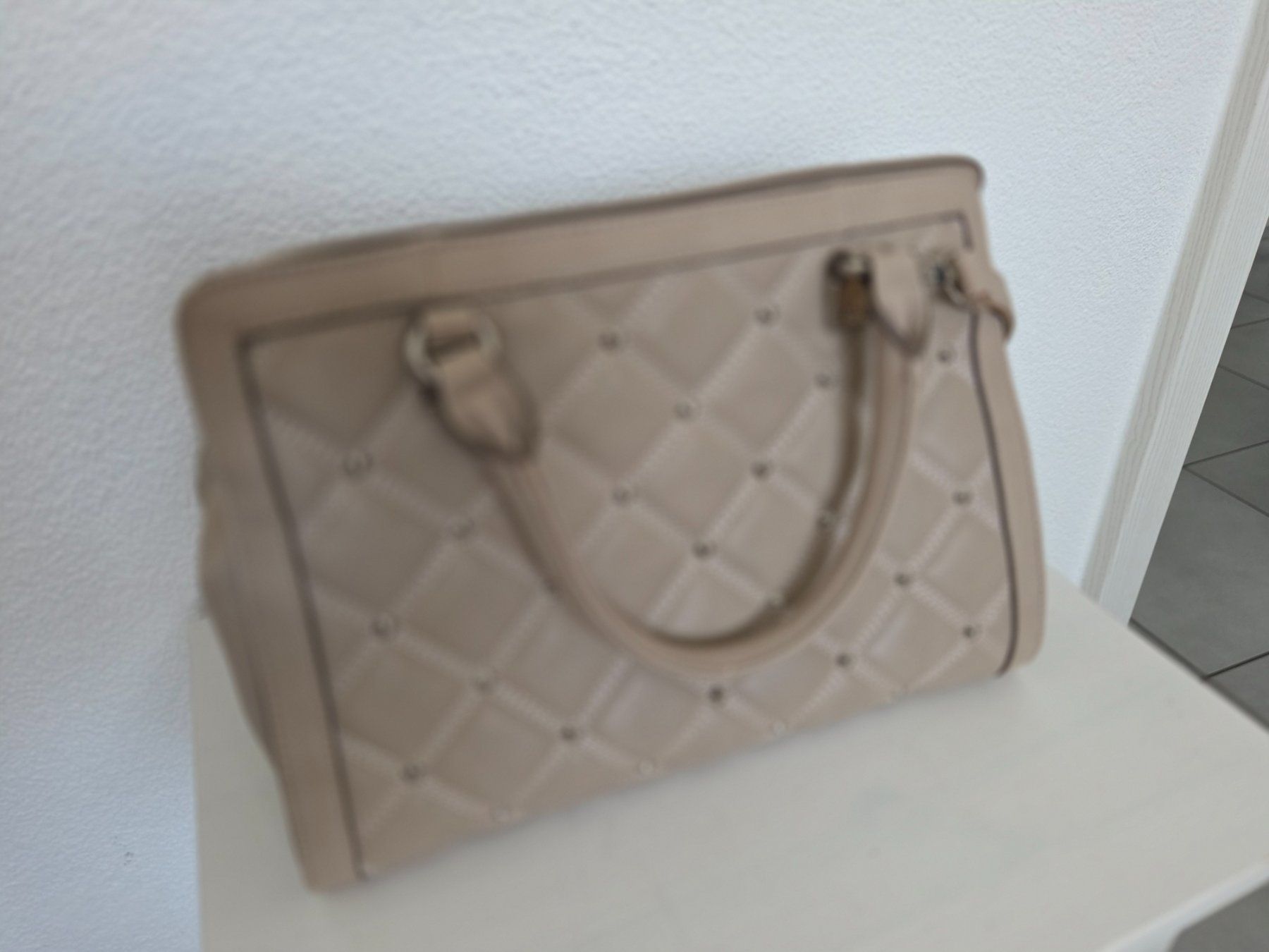 David Jones Taschen für Damen: Handtasche beige gesteppt guter Zustand – Gebraucht aus Oftringen von Black_Nymeria