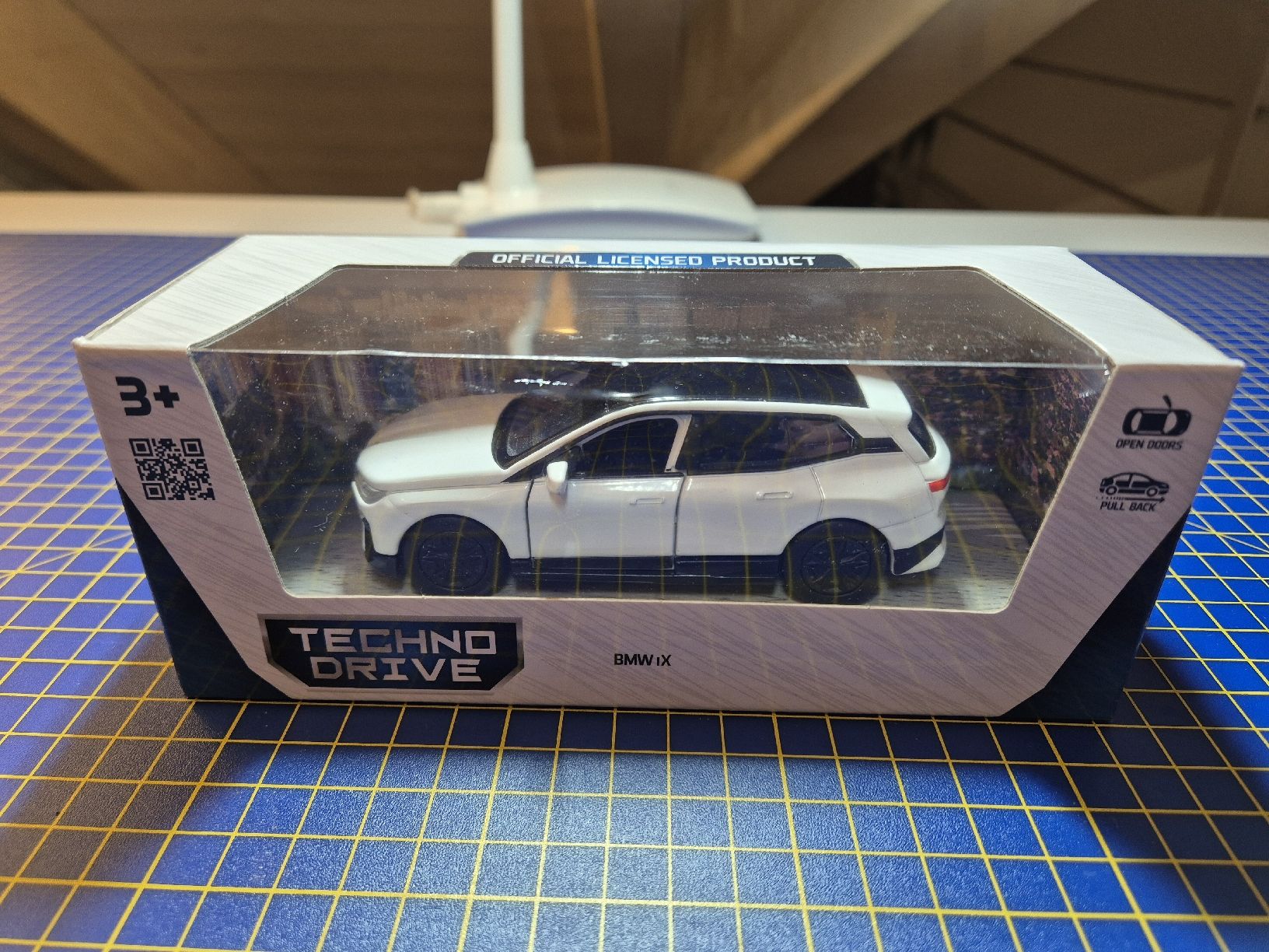 BMW Modellini d'auto: BMW iX 1:43 – Nuovo e nell'imballaggio originale da Lachen SZ venduto da bow_wdl9