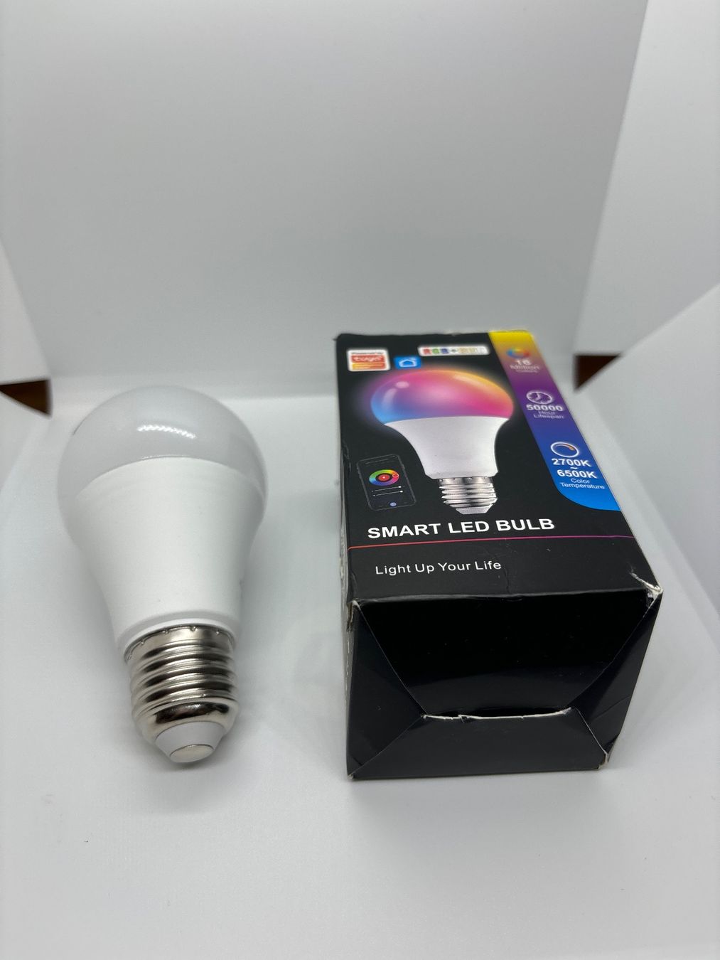 Lampes: LED Glühbirne Neu – Neuf avec emballage d'origine à Widnau par Puch-Garage
