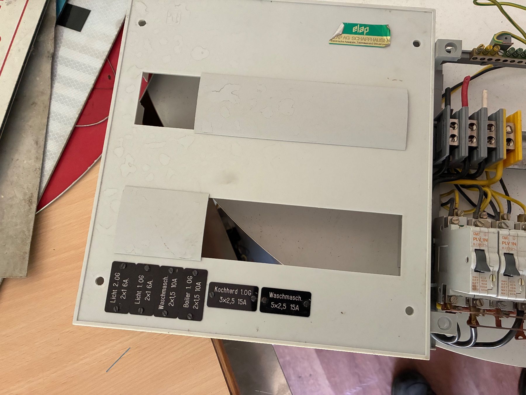 Alimentation électrique: Elektroverteilung Tableau LS Sicherungen – D'occasion à Thayngen par stammsani 1