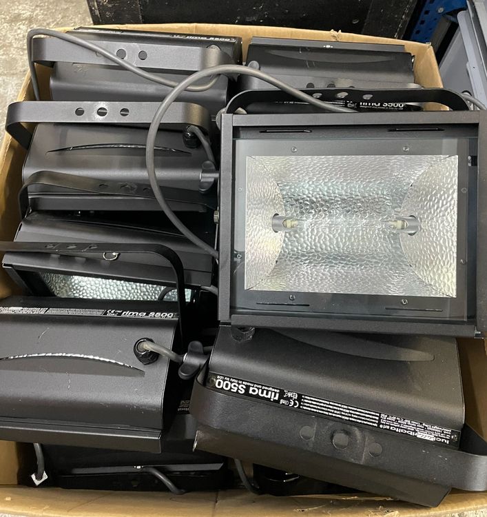30 Theaterscheinwerfer Flächenstrahler LDR Rima S500 (Gebraucht) in ...