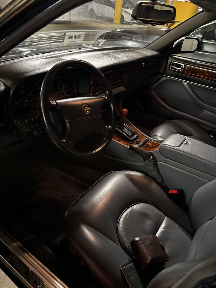 Jaguar Automobili: Damiler Double Six 6.0 in great condition – Usato da Wädenswil venduto da Milan1977 2