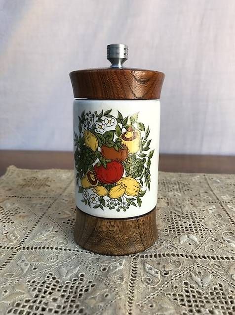 APS Professional Macinapepe In Legno Di Faggio Vintage - Macinino Regolabile In Acciaio Al Carbonio, 15 Cm, Bianco, Ideale Per Sale E Spezie