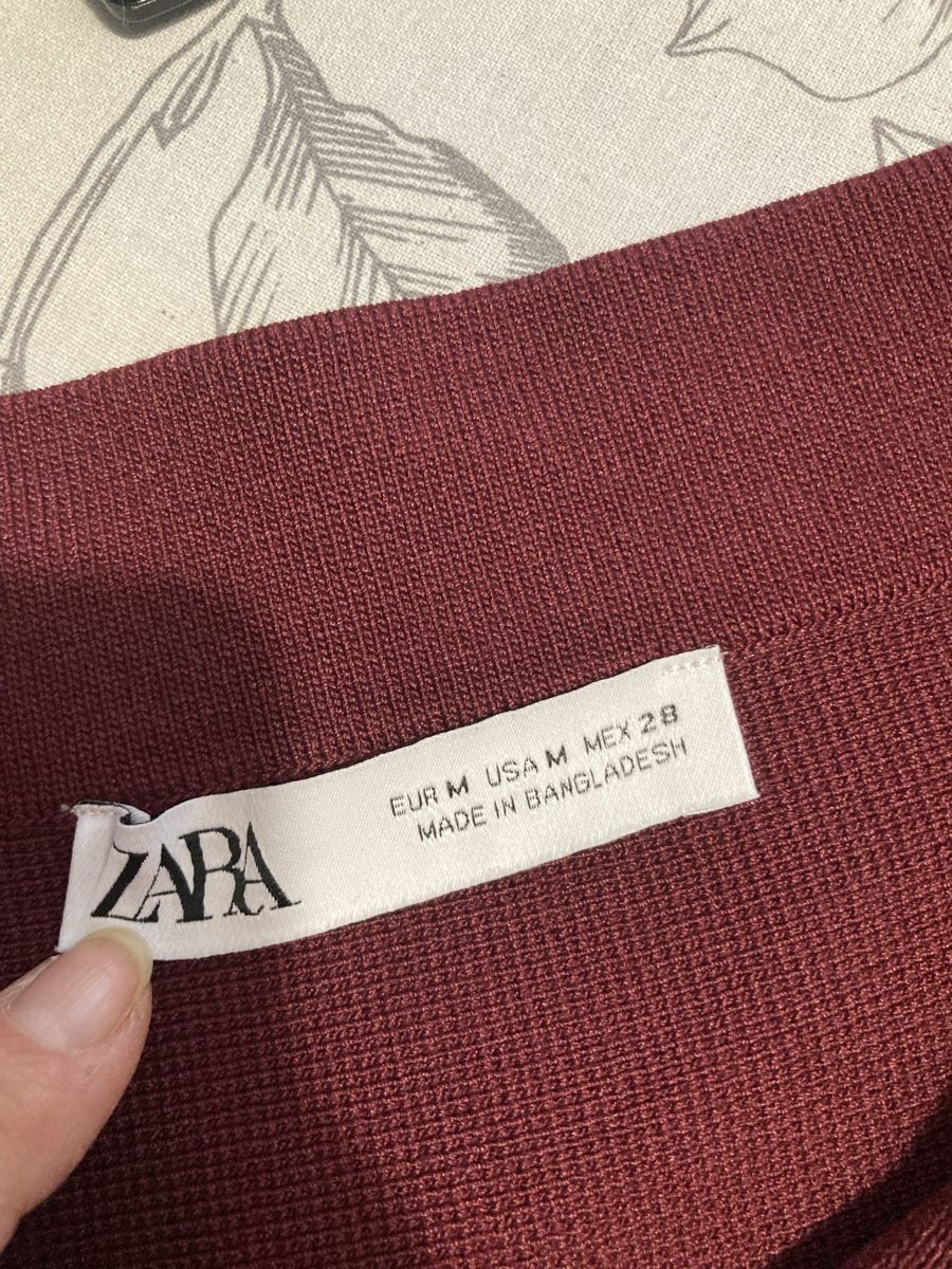 Zara Röcke: Zara Strickrock plissiert, Gr. M, berry – Neu und originalverpackt aus Schlieren von cotopaxi06 2