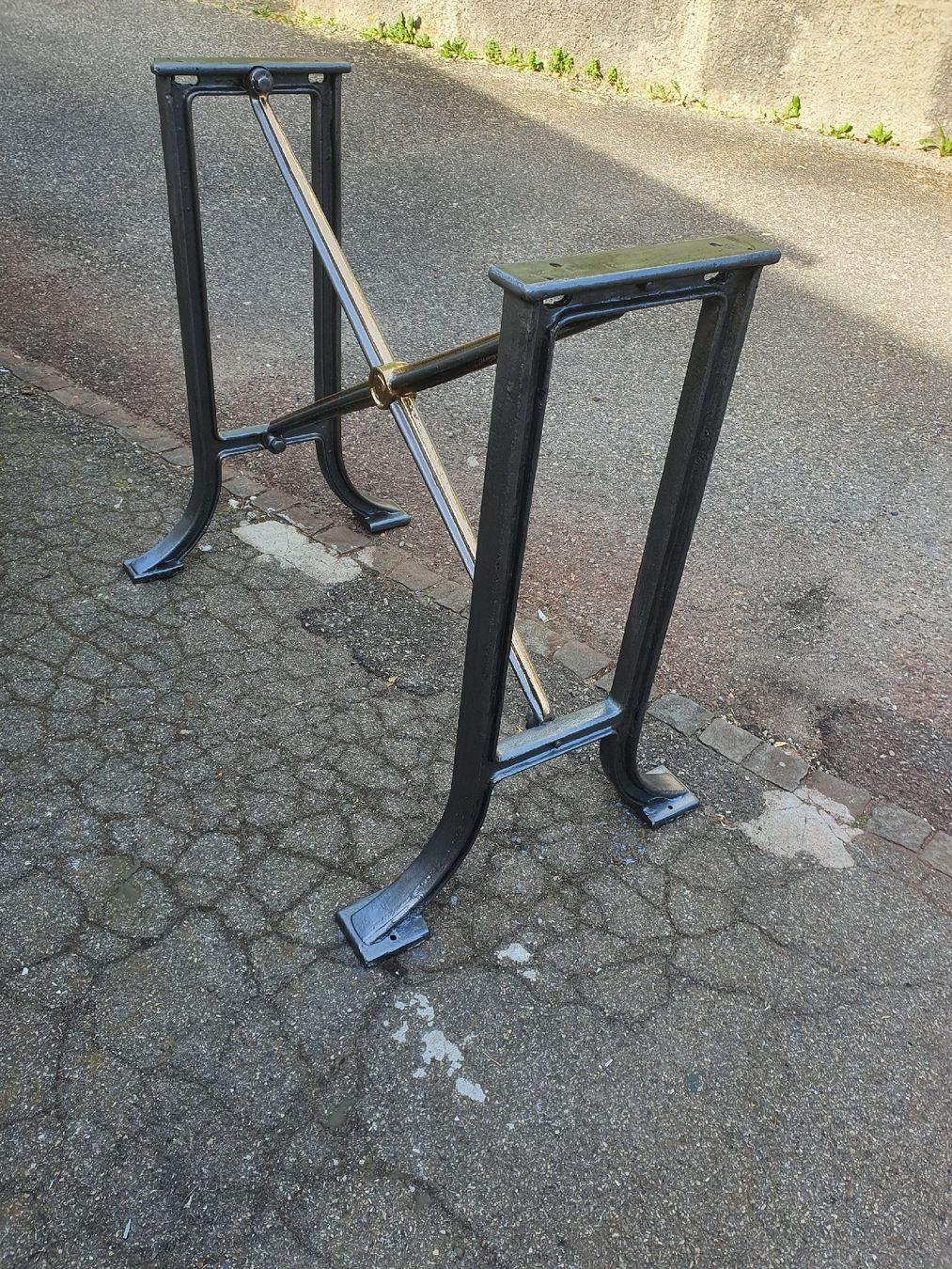 Tables: Stehtisch massiv / restauriert – D'occasion à Wangen b. Olten par Hecht62xyz 5