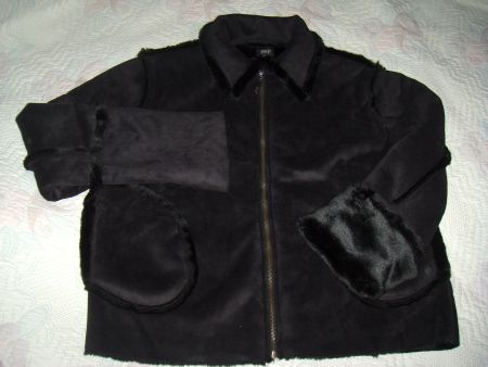 Schwarze, warme Jacke Gr. 44 - ungetragen