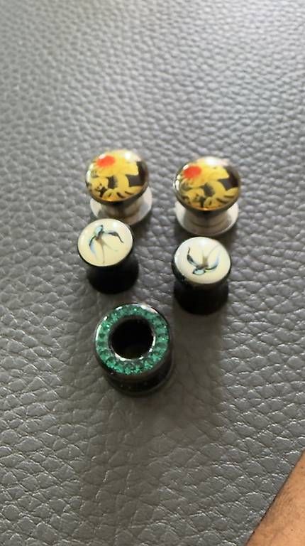 Gioielli per piercing: Plug & Tunnel Ohr, 8mm – Usato da Zürich venduto da sab_bl7c 1