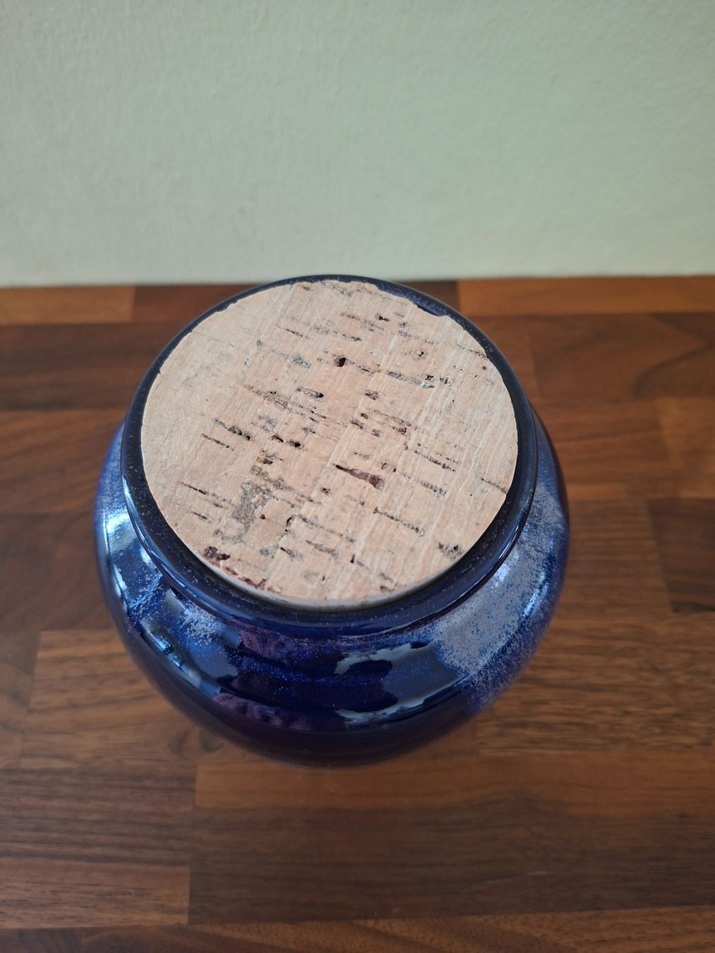 Zuccheriere: Keramik Dose / Keramiktopf dunkelblau mit Korkdeckel – Usato da Boniswil venduto da Totomat-Lady2 2