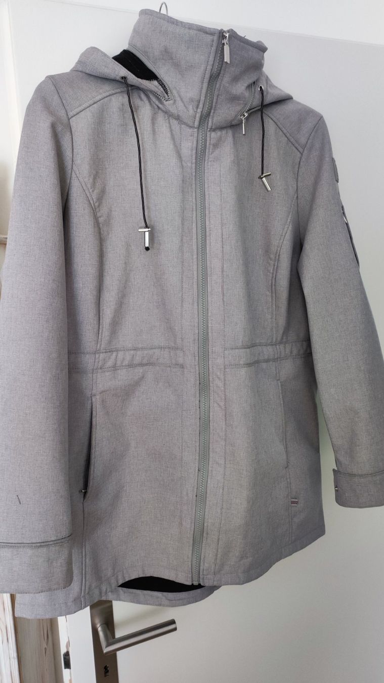Giacche: Wunderschöne 💥Softshelljacke💥 Gr.44 – Nuovo (secondo la descrizione) da Lotzwil venduto da Pomodoro02