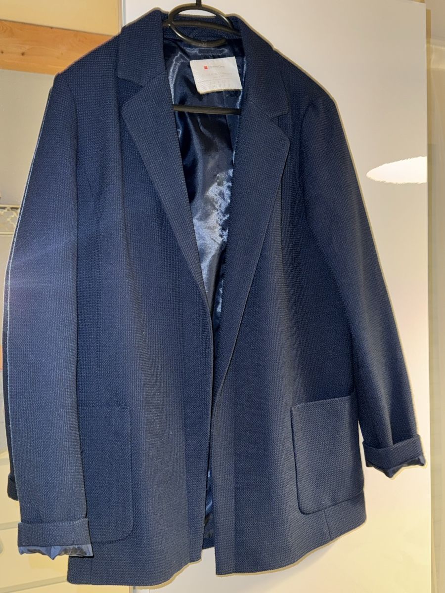 Giacche: Marineblauer Blazer, Grösse 34 – Nuovo (secondo la descrizione) da Utzenstorf venduto da ana.hh