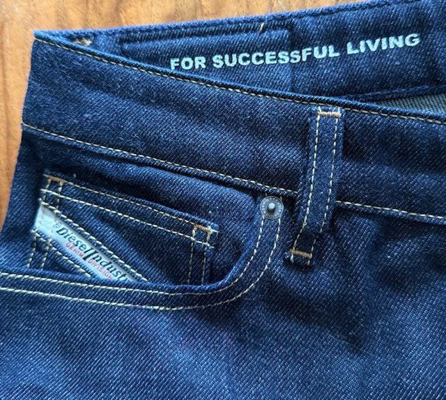 Diesel Jeans: DIESEL Jeans – Nuovo (secondo la descrizione) da Luzern venduto da 127064 2