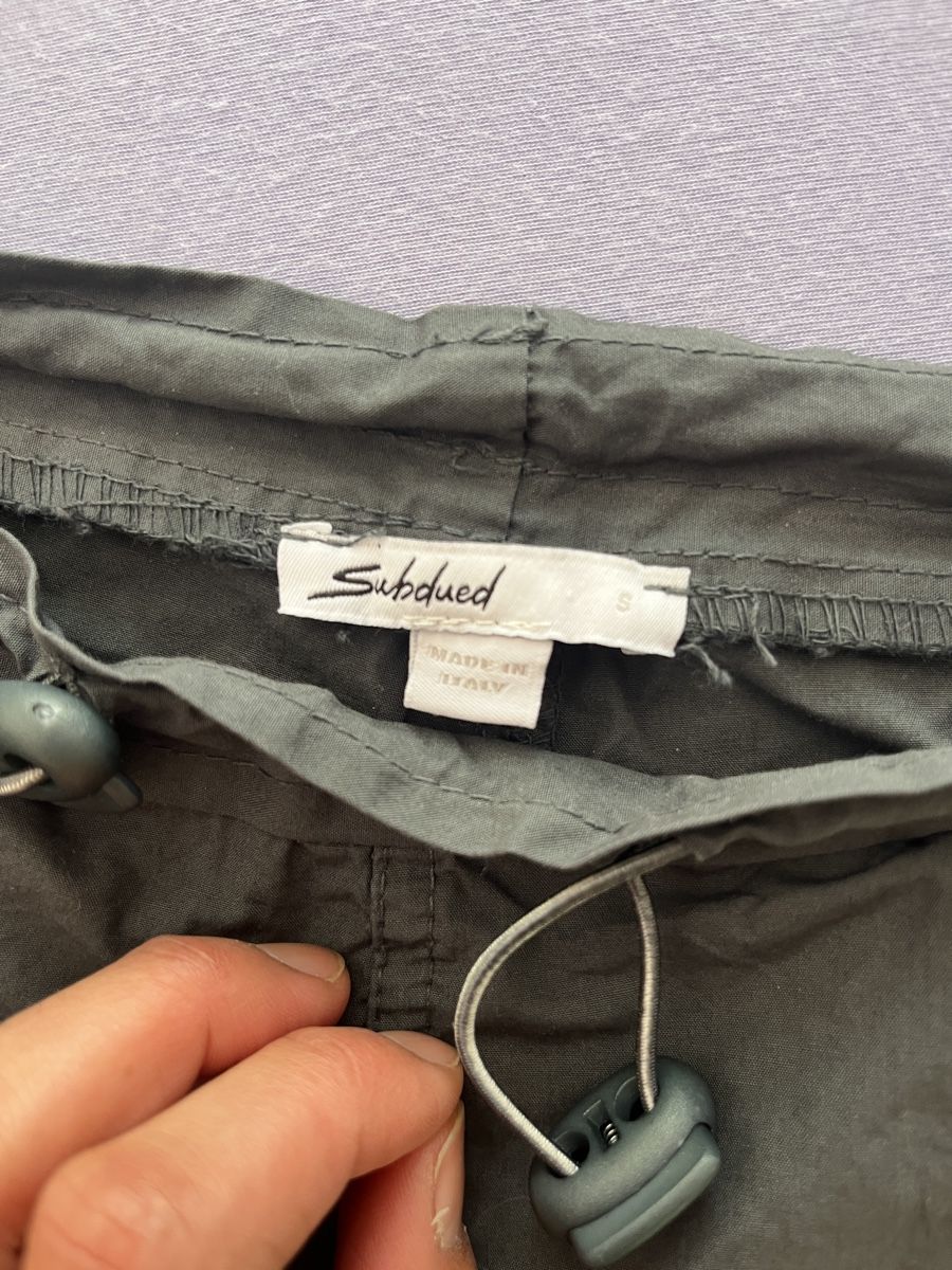Pantalons: Shorts Subdued – D'occasion à Bern par Nina_Lou 2