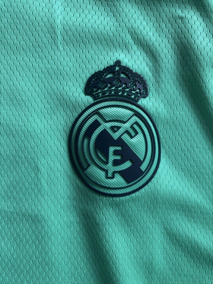 Adidas Canottiere & Pantaloni: Real Madrid Trikot Kroos – Usato da Zürich venduto da ChampShirts 4