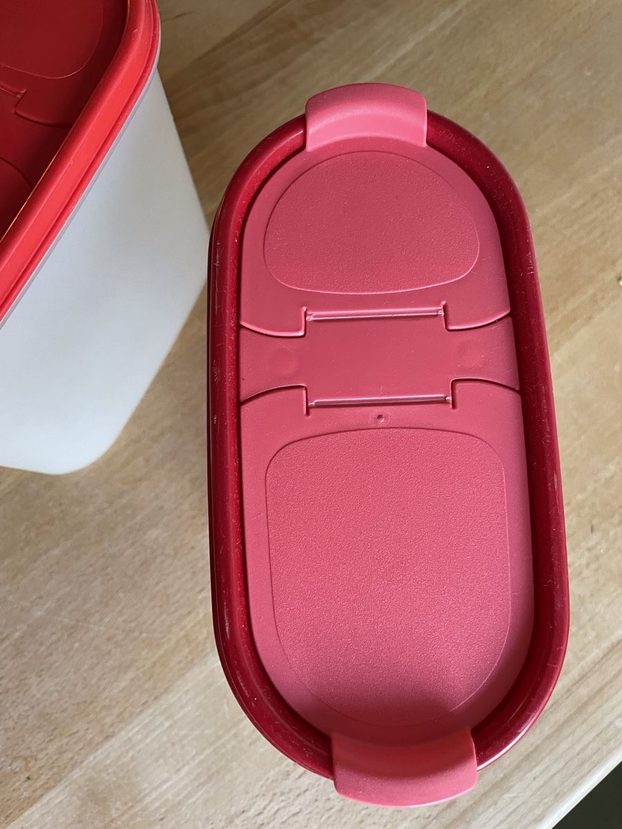 Tupperware Recipients et similaires: Tupperware Vorratsbehälter rot/transparent 2er Set  – D'occasion à Winterthur par u22 1